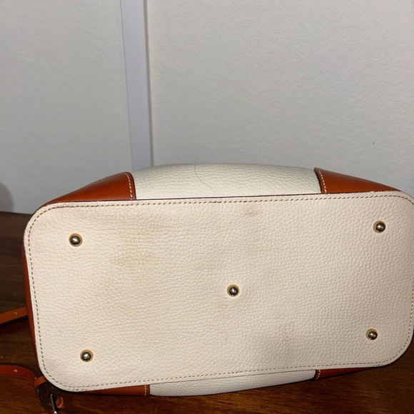 Dooney & Bourke Crossbody Magnetic Bag - Picture 8 of 8